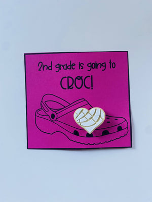 Back to School Concha Croc Jibbitz Gift Tag in Black & White Spanish/Spanglish/English