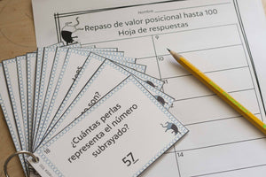 Tarjetas de repaso del valor posicional: Nivel 1 (Place Value Review Task Cards: Level 1)